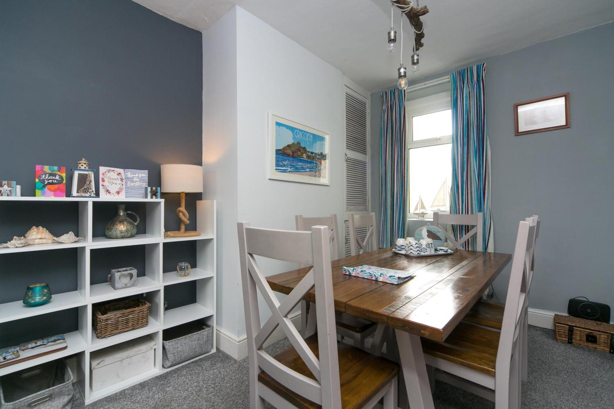 6 Afallon, Beachside Holiday House Criccieth Exteriör bild